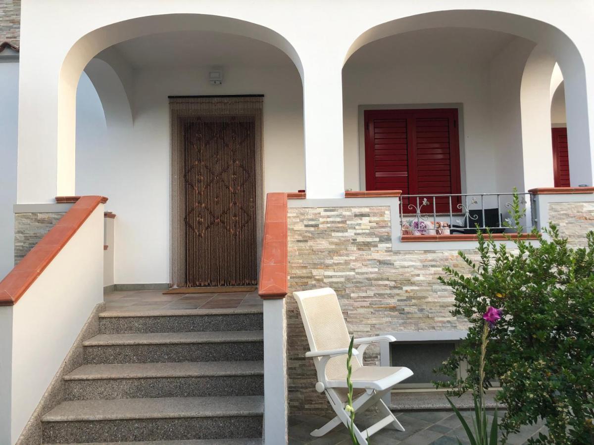 Appartamento In Villa Andreina Orosei Exteriér fotografie
